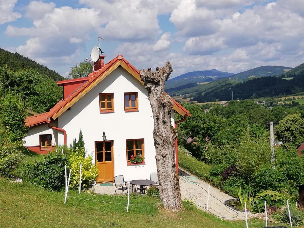 Charming House With Beautiful Landscape Villa Frýdštejn Eksteriør billede